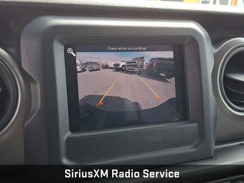 Used 2021 Jeep Gladiator Sport image 19