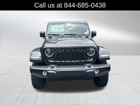 New 2026 Jeep Gladiator Sport AWD/4WD image 2