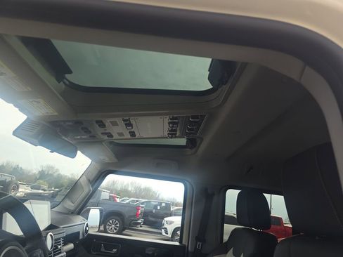 Used 2025 INEOS Grenadier Fieldmaster Edition image 22