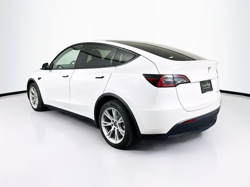 Used 2021 Tesla Model Y Long Range AWD/4WD image 5