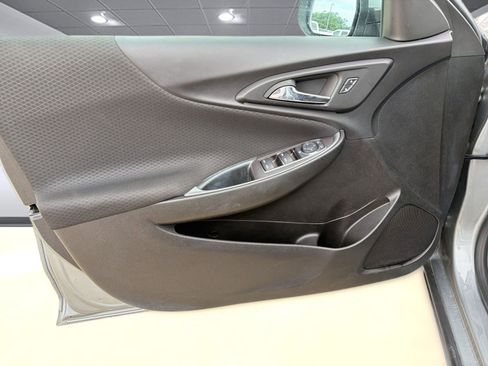 Used 2023 Chevrolet Malibu LT FWD image 12