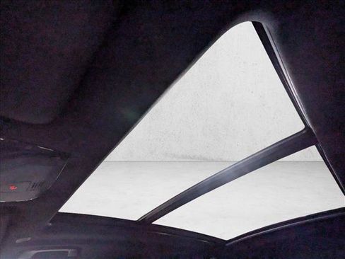 New 2026 BMW X5 xDrive50e w/ Premium Package image 15