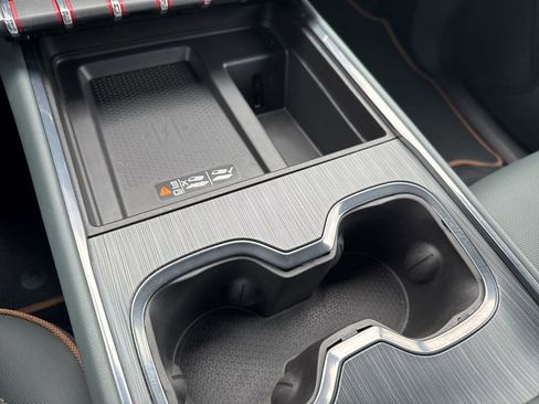 Used 2024 GMC Acadia AT4 w/ Super Cruise Package image 34