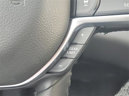 New 2026 RAM 1500 4x4 Crew Cab image 21