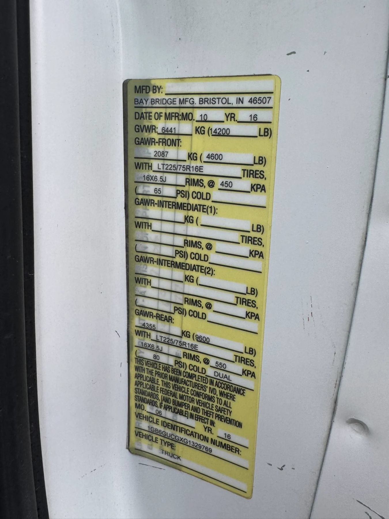 Used 2016 Chevrolet Express 4500 RWD image 16
