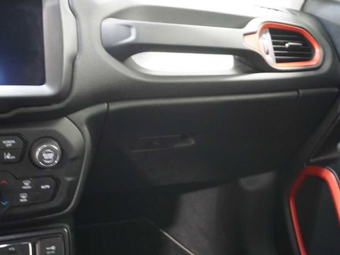 Used 2023 Jeep Renegade Trailhawk w/ Trailhawk Elite Group image 18