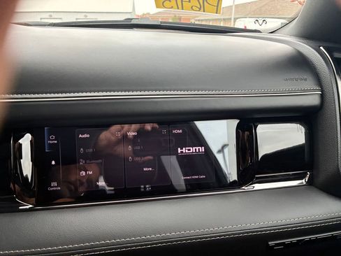 Used 2025 RAM 1500 Limited w/ Bed Utility Group image 28