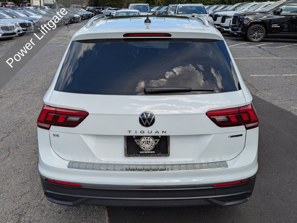 Used 2022 Volkswagen Tiguan SE w/ Panoramic Sunroof Package AWD/4WD image 10