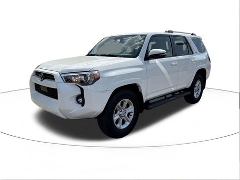 Used 2023 Toyota 4Runner SR5 Premium w/ Moonroof Package RWD image 7