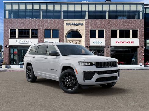 New 2026 Jeep Grand Cherokee L Limited AWD/4WD image 5