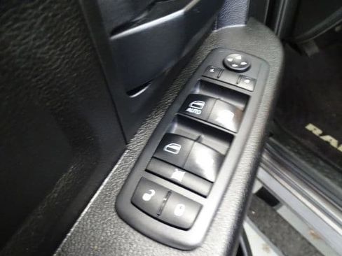 Used 2019 RAM 1500 Express w/ Express Value Package image 8