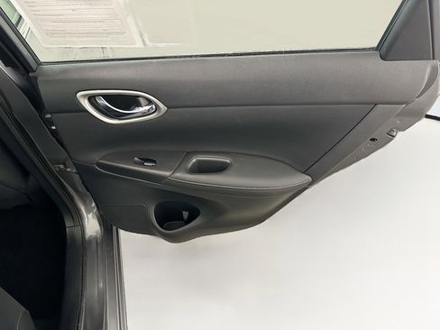 Used 2019 Nissan Sentra SV FWD image 30