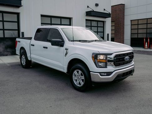 Used 2023 Ford F150 XLT image 4