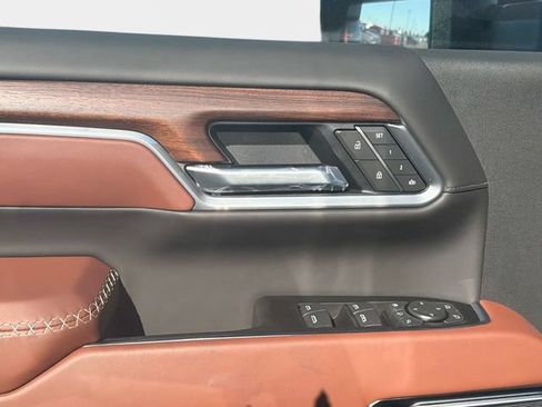 New 2026 GMC Sierra 2500 Denali Ultimate AWD/4WD image 15