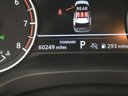 Used 2024 Nissan Rogue S FWD image 31