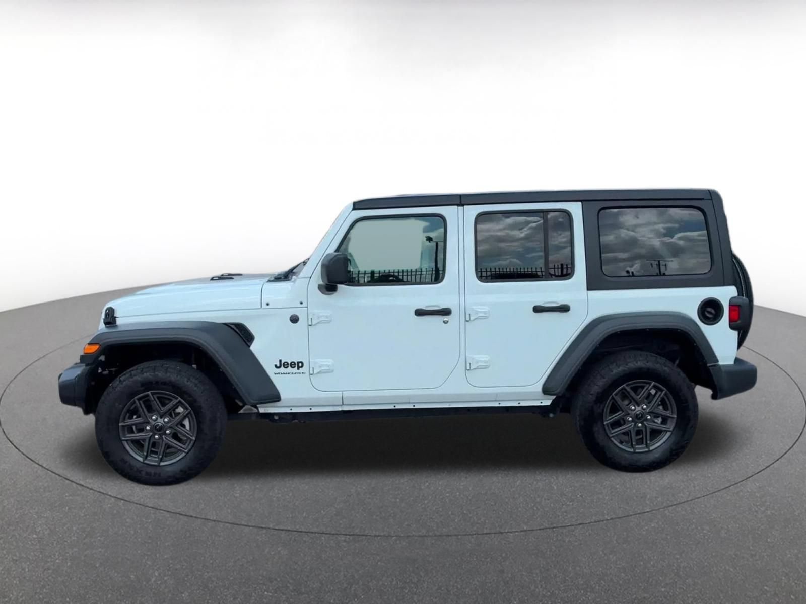 Used 2025 Jeep Wrangler Unlimited Sport AWD/4WD image 8