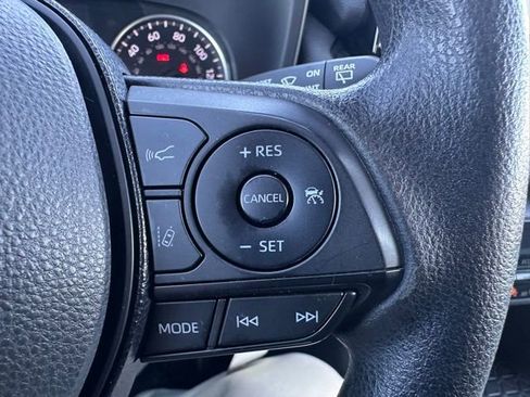 Used 2019 Toyota RAV4 LE image 23