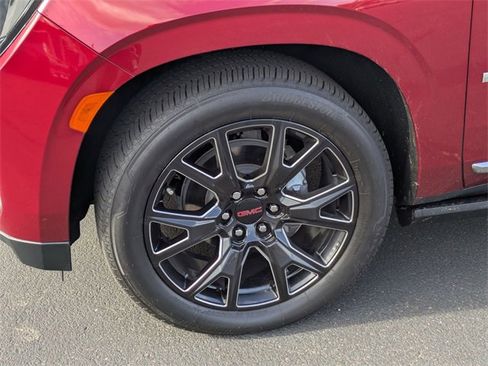 Used 2024 GMC Yukon Denali w/ Max Trailering Package image 10