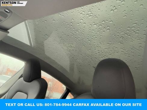 Used 2023 Tesla Model Y Performance image 30