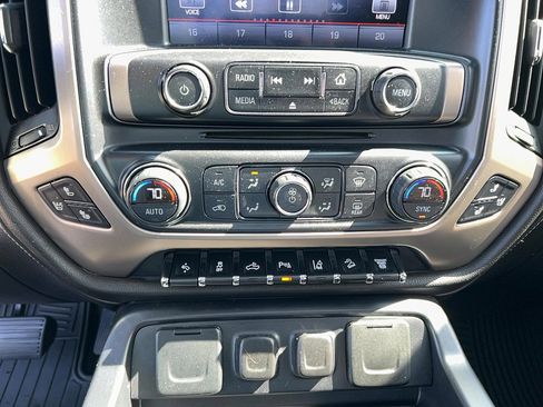 Used 2015 GMC Sierra 2500 Denali w/ Duramax Plus Package image 21