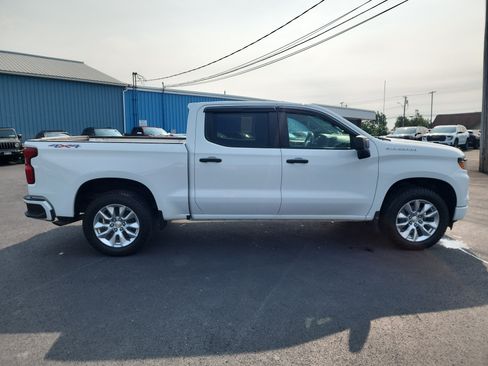 Certified 2023 Chevrolet Silverado 1500 Custom AWD/4WD image 9