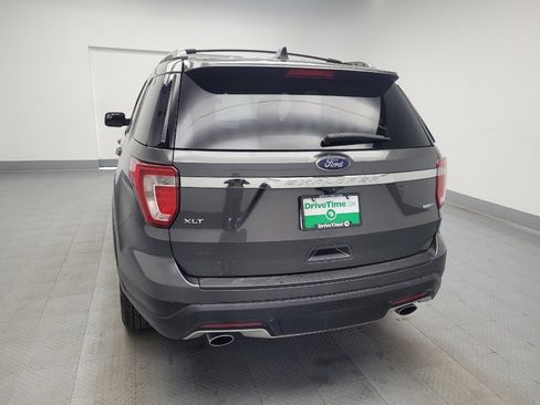 Used 2018 Ford Explorer XLT w/ Class II Trailer Tow Package image 6