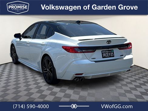 Used 2025 Toyota Camry XSE FWD image 6