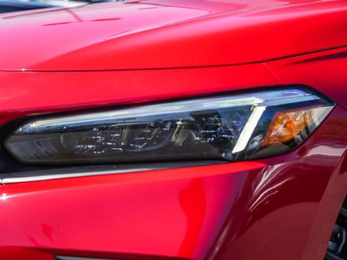 Used 2023 Honda Civic Sport image 2