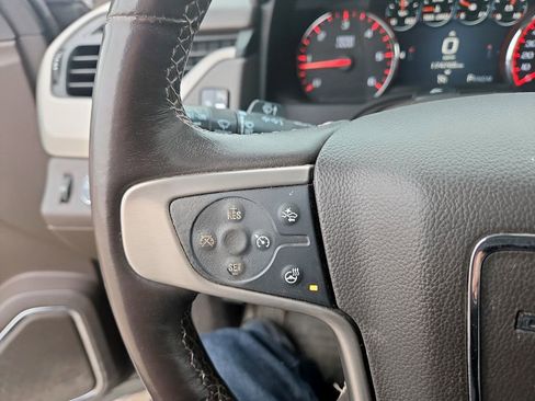Used 2015 GMC Yukon Denali w/ Open Road Package image 17