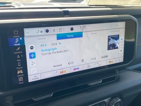 New 2025 Jeep Gladiator Rubicon image 21