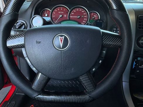 Used 2005 Pontiac GTO image 30