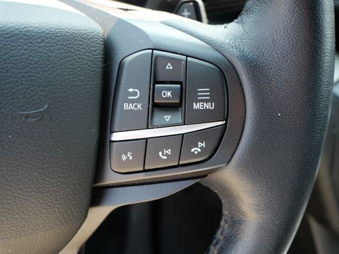 Used 2020 Ford Explorer XLT w/ Equipment Group 202A AWD/4WD image 28