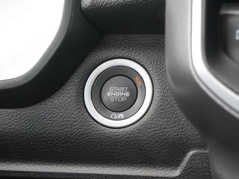 Used 2023 RAM 1500 Big Horn AWD/4WD image 25