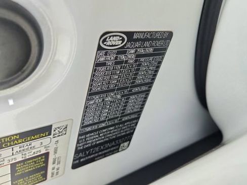 Used 2022 Land Rover Range Rover Velar R-Dynamic S image 57