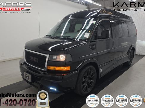Used 2023 GMC Savana 2500 image 1