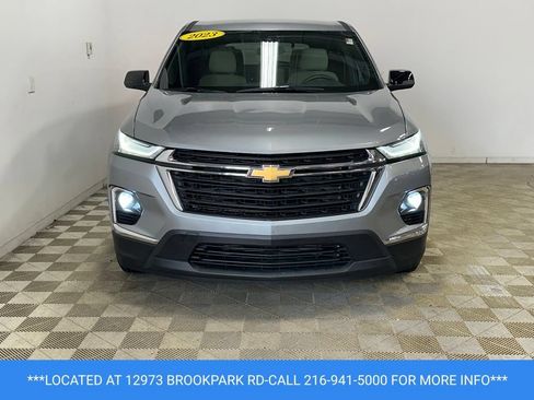 Used 2023 Chevrolet Traverse LS FWD image 2