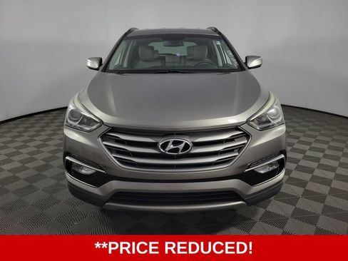 Used 2017 Hyundai Santa Fe Sport FWD image 2