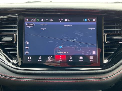 Used 2024 Dodge Durango GT image 34