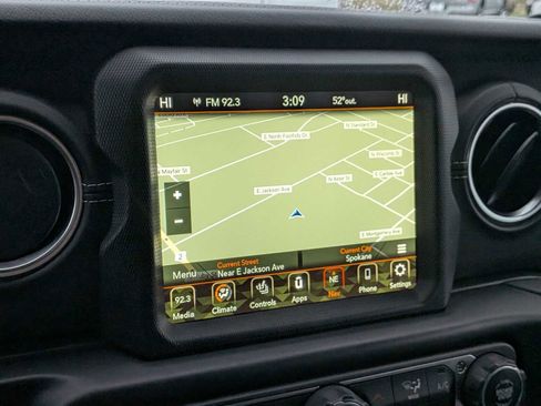 Used 2023 Jeep Wrangler Sahara w/ Cold Weather Group image 28