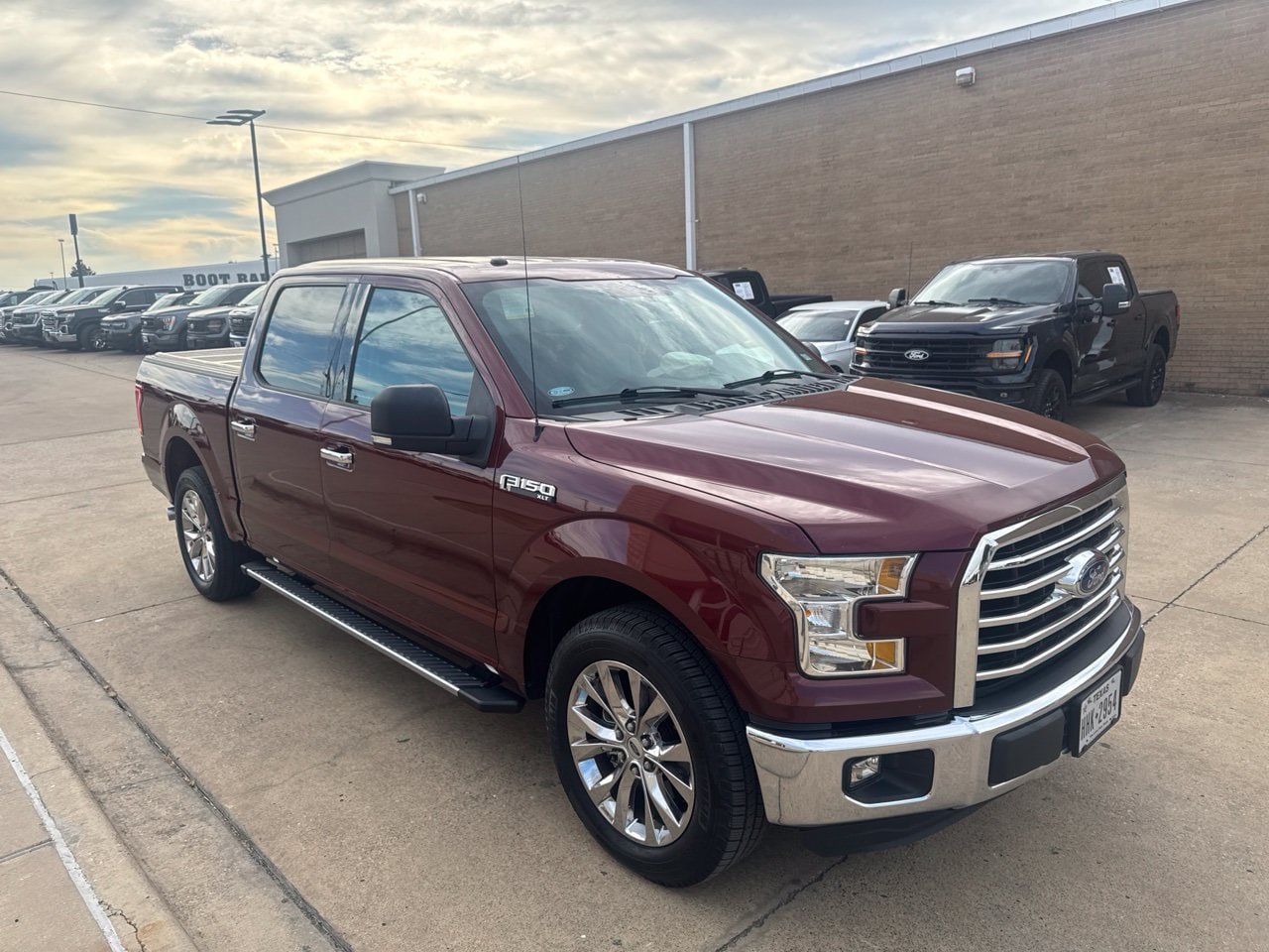 Used 2016 Ford F150 XLT w/ Equipment Group 302A Luxury RWD image 3