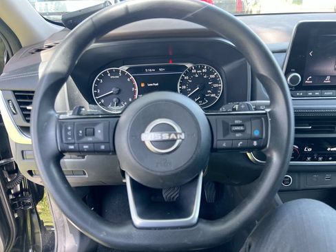 Used 2023 Nissan Rogue SV AWD/4WD image 11