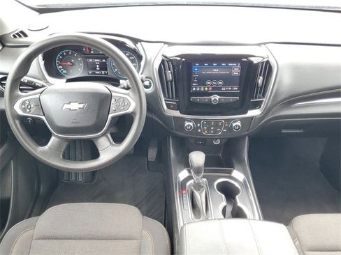 Used 2021 Chevrolet Traverse LS image 26