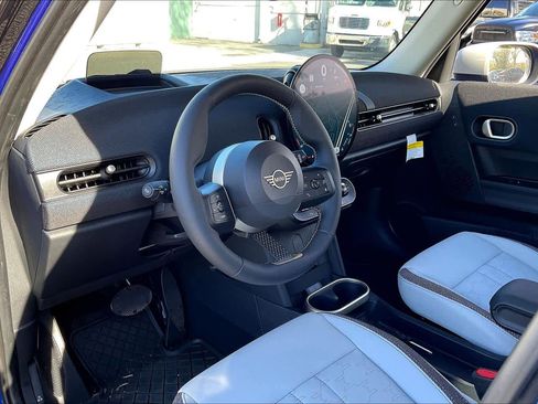 Used 2025 MINI Cooper S image 17