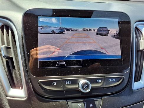 Used 2024 Chevrolet Malibu LT FWD image 6