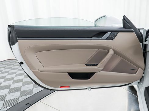 New 2026 Porsche 911 Carrera 4S image 13