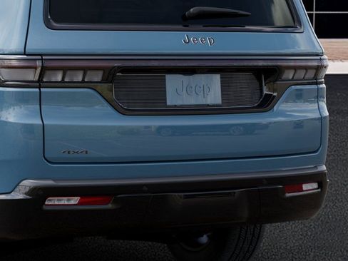 New 2026 Jeep Grand Wagoneer Limited AWD/4WD image 13