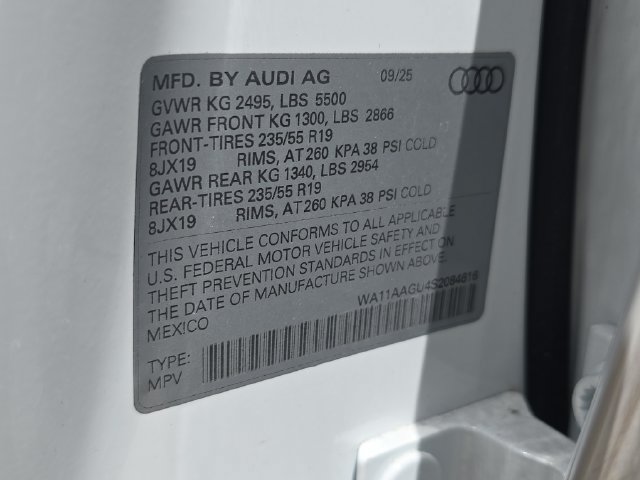 Used 2025 Audi Q5 Premium w/ Convenience Package AWD/4WD image 39