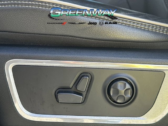 Used 2020 RAM 1500 Laramie RWD image 16