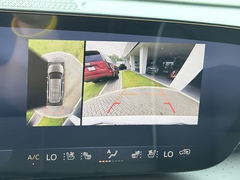 New 2026 Buick Enclave Avenir FWD image 25