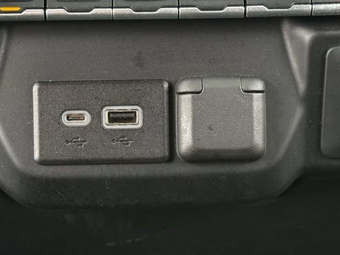 Certified 2022 Chevrolet Silverado 1500 LT image 23